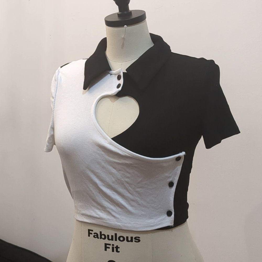 Crop Top Black White Heart Sz L BNWT